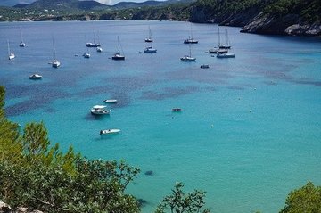成田発 5ツ星エアライン・カタール航空で行く イビサ島＆バルセロナ8日間